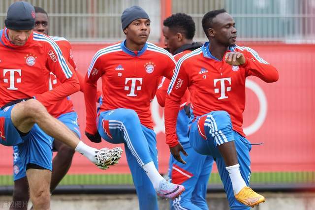  德甲争四白热化，四队分差缩小至两分  