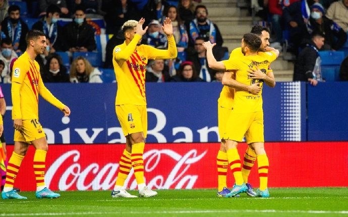  法甲榜首大战戏剧收场 补时阶段两球定乾坤  