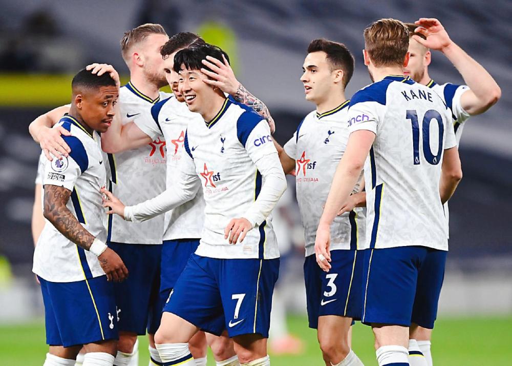  托特纳姆热刺惨败于曼城脚下，孔蒂呼吁球队保持专注